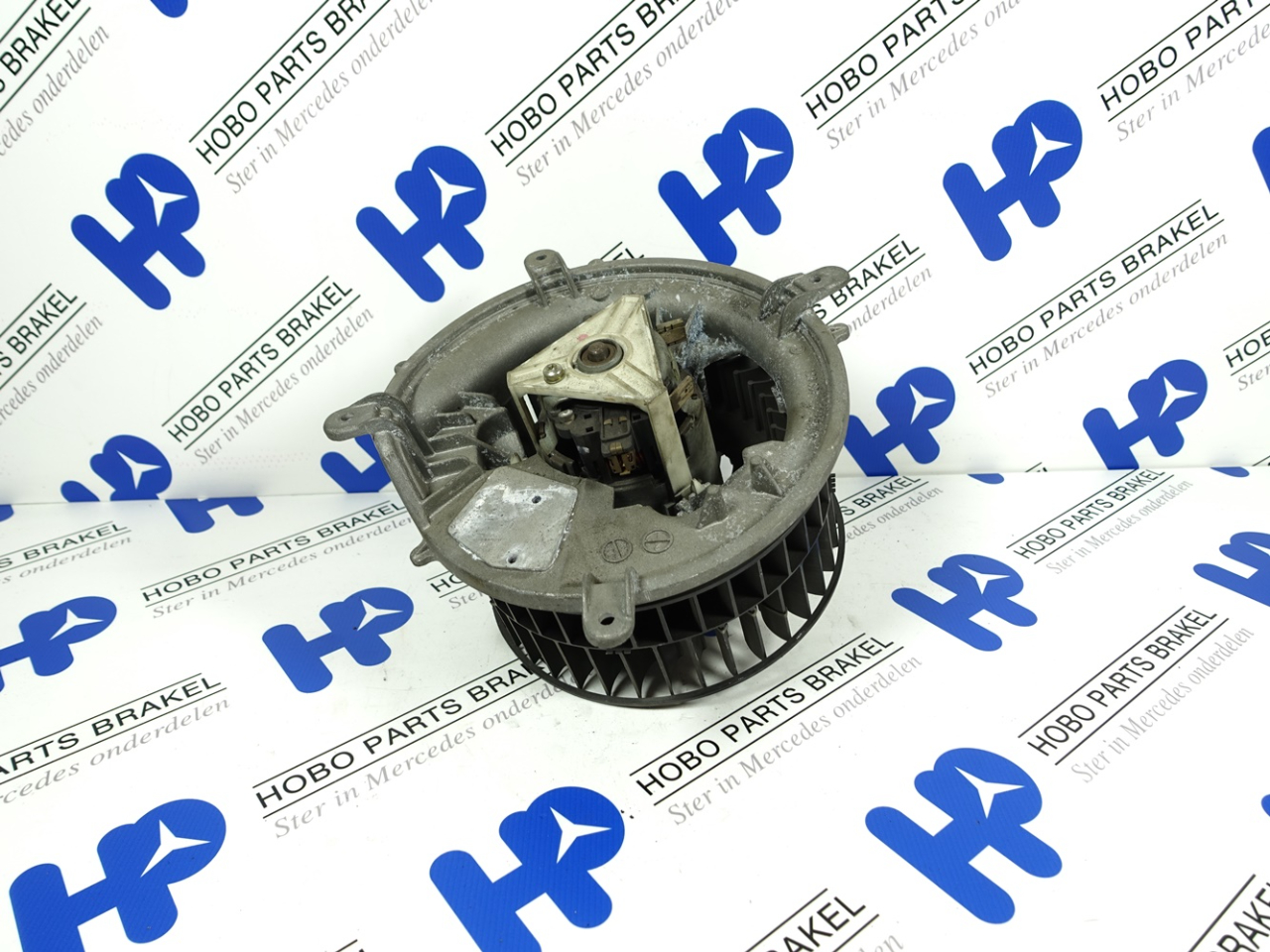 Kachelmotor A 210 820 5242 - Article 15577 1 - A2108205242