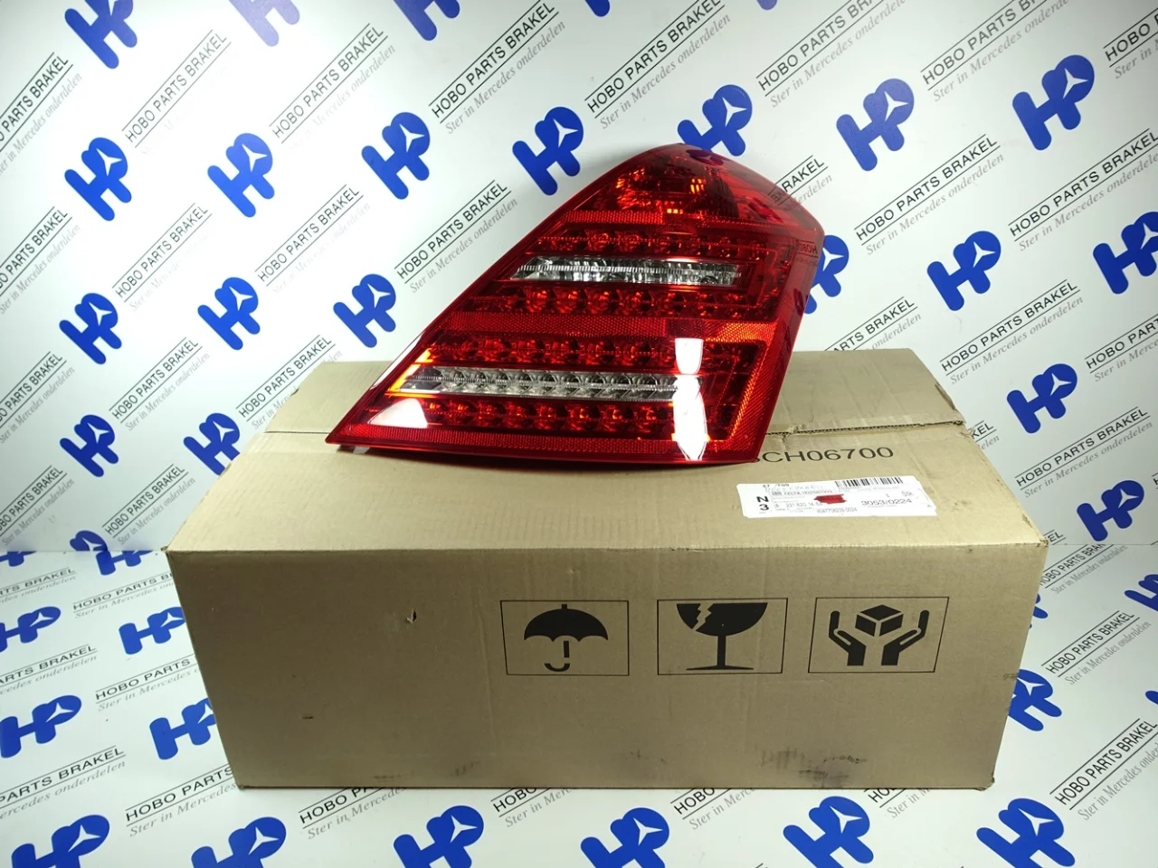Tail light S-class w221 Facelift Right (New) - Article 15599 1 - A2218201464-N