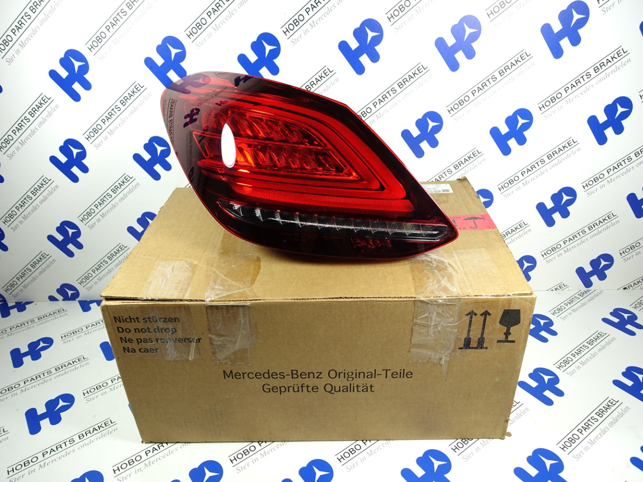 Achterlicht C-klasse w205 Facelift LED Links (Nieuw)