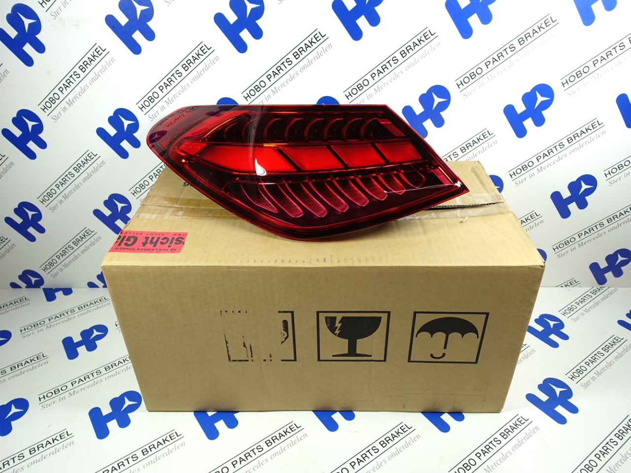 Achterlicht C-klasse w206 Sedan LED Links (Nieuw) 1