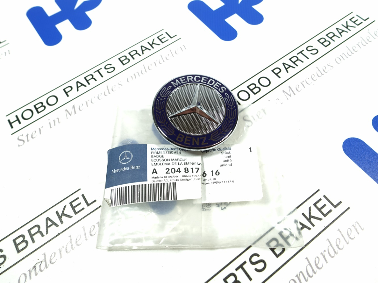 Motorkap embleem A 204 817 0616 (Nieuw) - Article 15715 1 - A2048170616-N