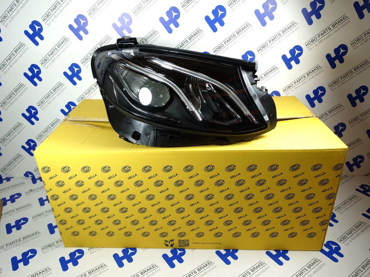 Koplamp E-klasse w213 LED Rechts (Nieuw) Hella