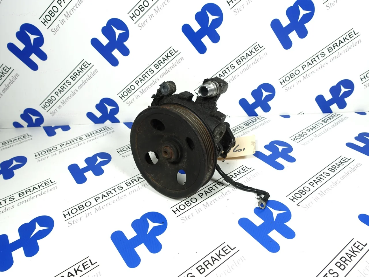 Steering pump A 002 466 8601 - Article 15735 1 - A0024668601