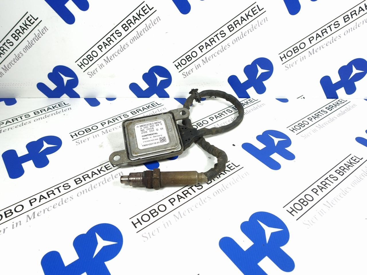 NOx sensor A 000 905 8411 - Article 15743 1 - A0009058411