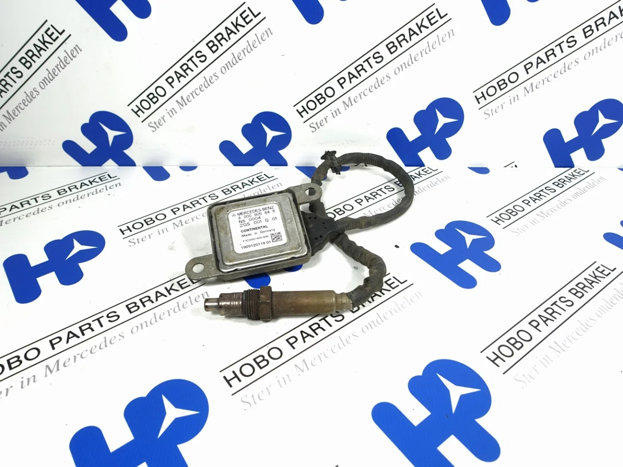 NOx sensor A 000 905 8411 - Article 15743 1 - A0009058411