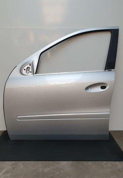 Portier linksvoor Mercedes ML-klasse w164 (P001)