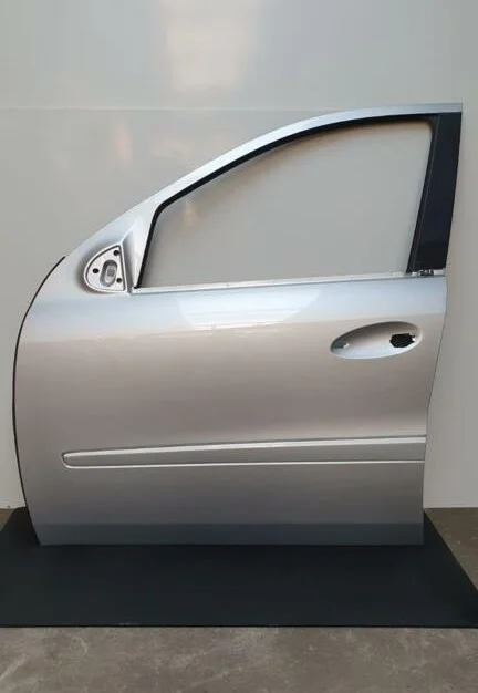 Door left front Mercedes ML-class w164 (P001) - Article 15765 1 - P001