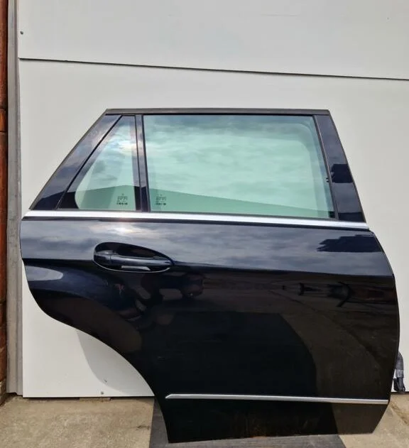 Portier rechtsachter Mercedes E-klasse s212 Combi (P041)