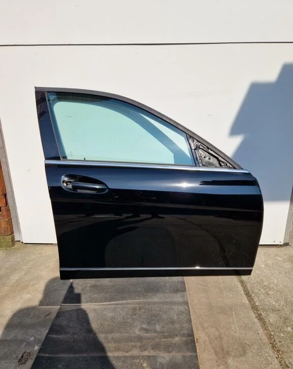 Door front right Mercedes C-class w204 (P063) - Article 15824 1 - P063