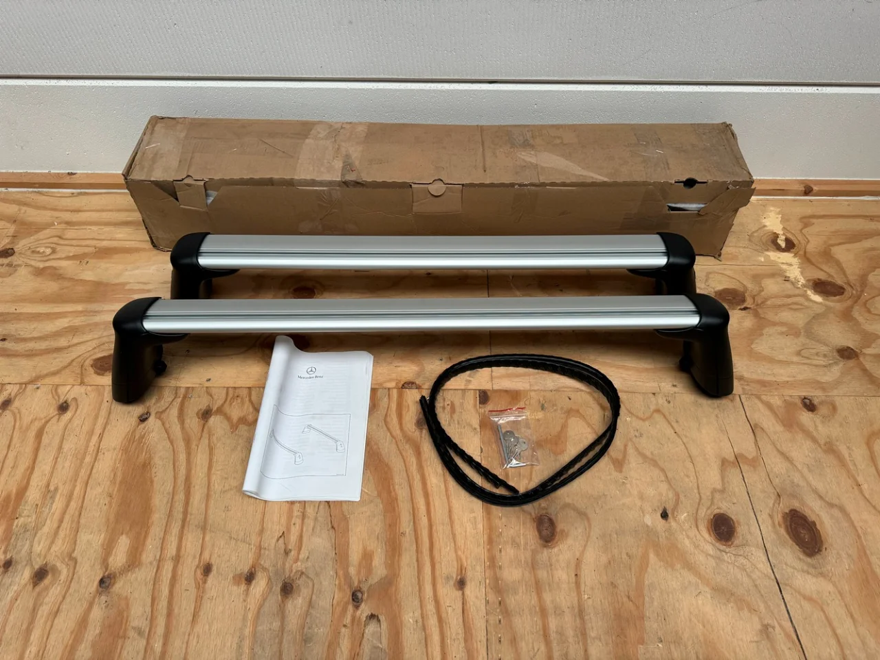 Dakdrager Set A-klasse w177 OE (Nieuw) - Article 15846 1 - A1778900500-N