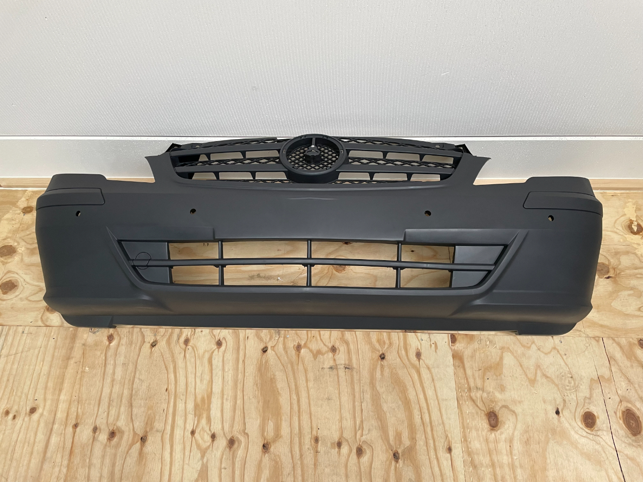 Voorbumper Vito w639 A6398851325 (Nieuw)