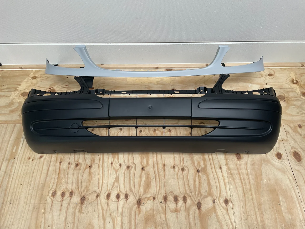 Front bumper Vito w639 A6398804270 (New) - Article 15862 1 - 13103