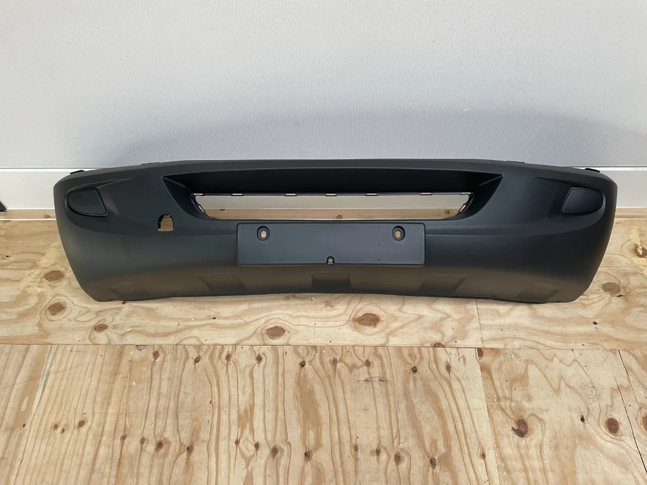 Front bumper Sprinter w906 A9068800170 (New) - Article 15863 1 - 13104