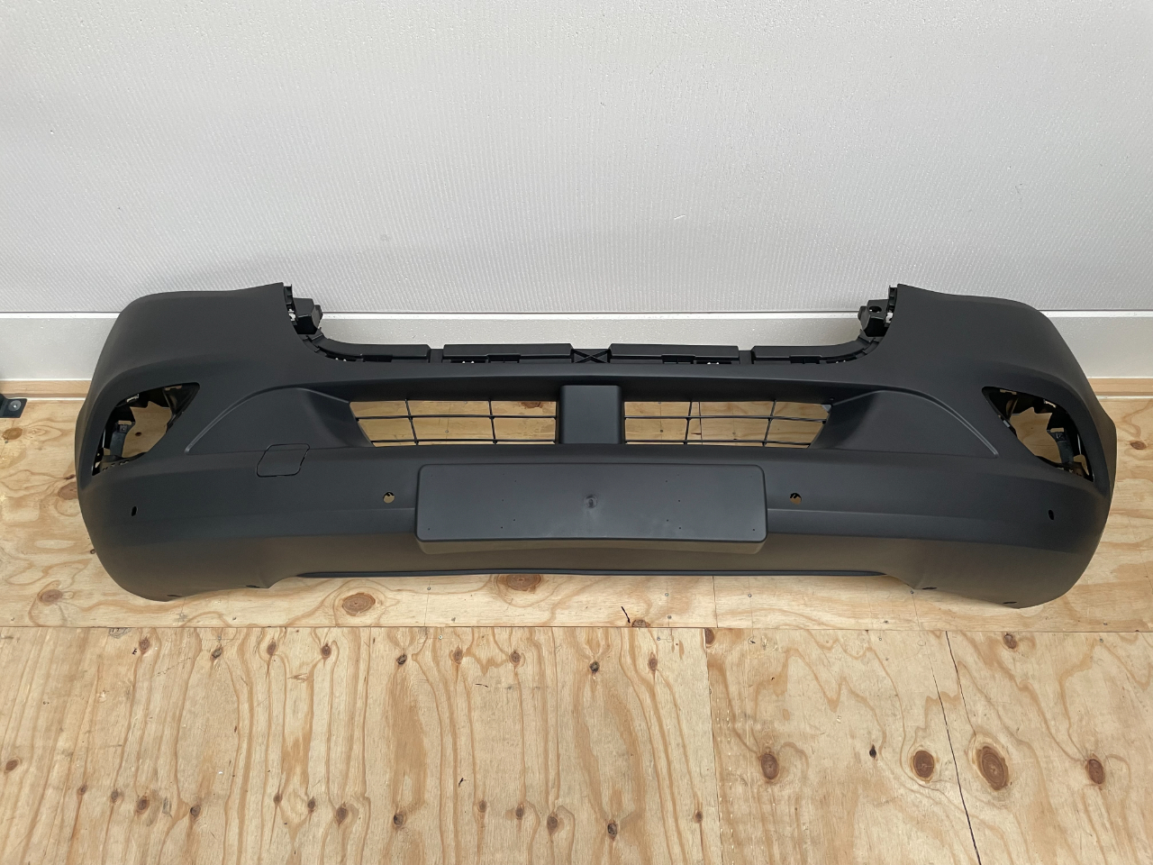 Voorbumper Sprinter w907 A9108858300 (Nieuw)