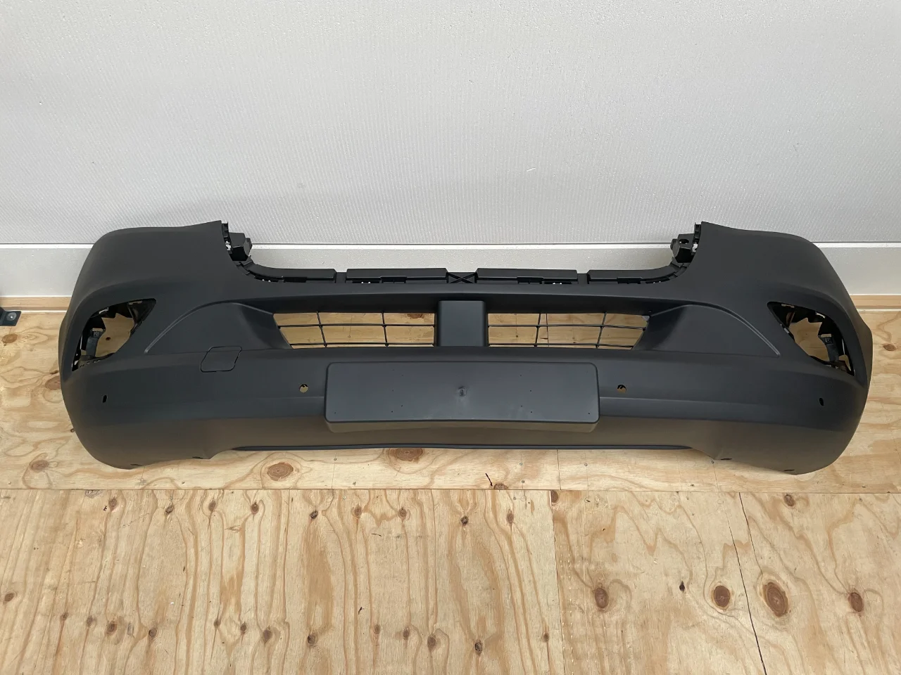 Front bumper Sprinter w907 A9108858300 (New) - Article 15867 1 - 13130