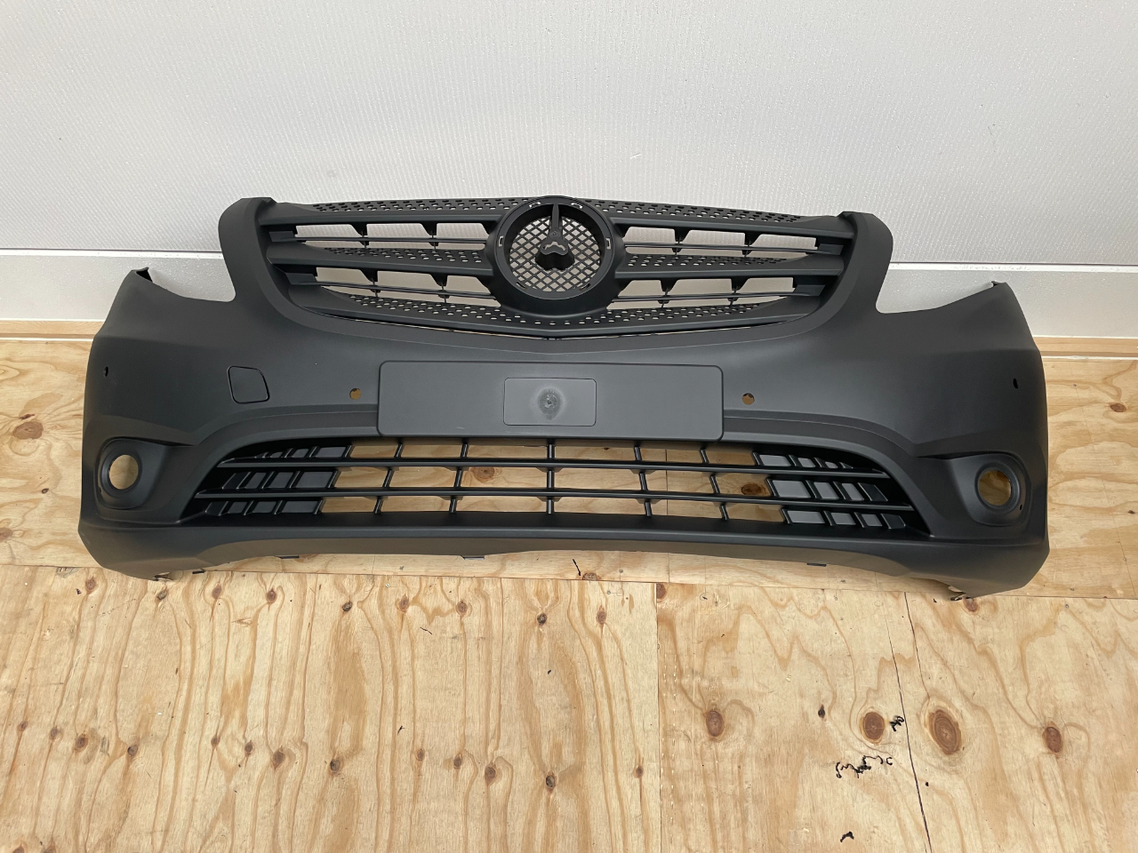 Voorbumper Vito w447 A4478859725 (Nieuw)