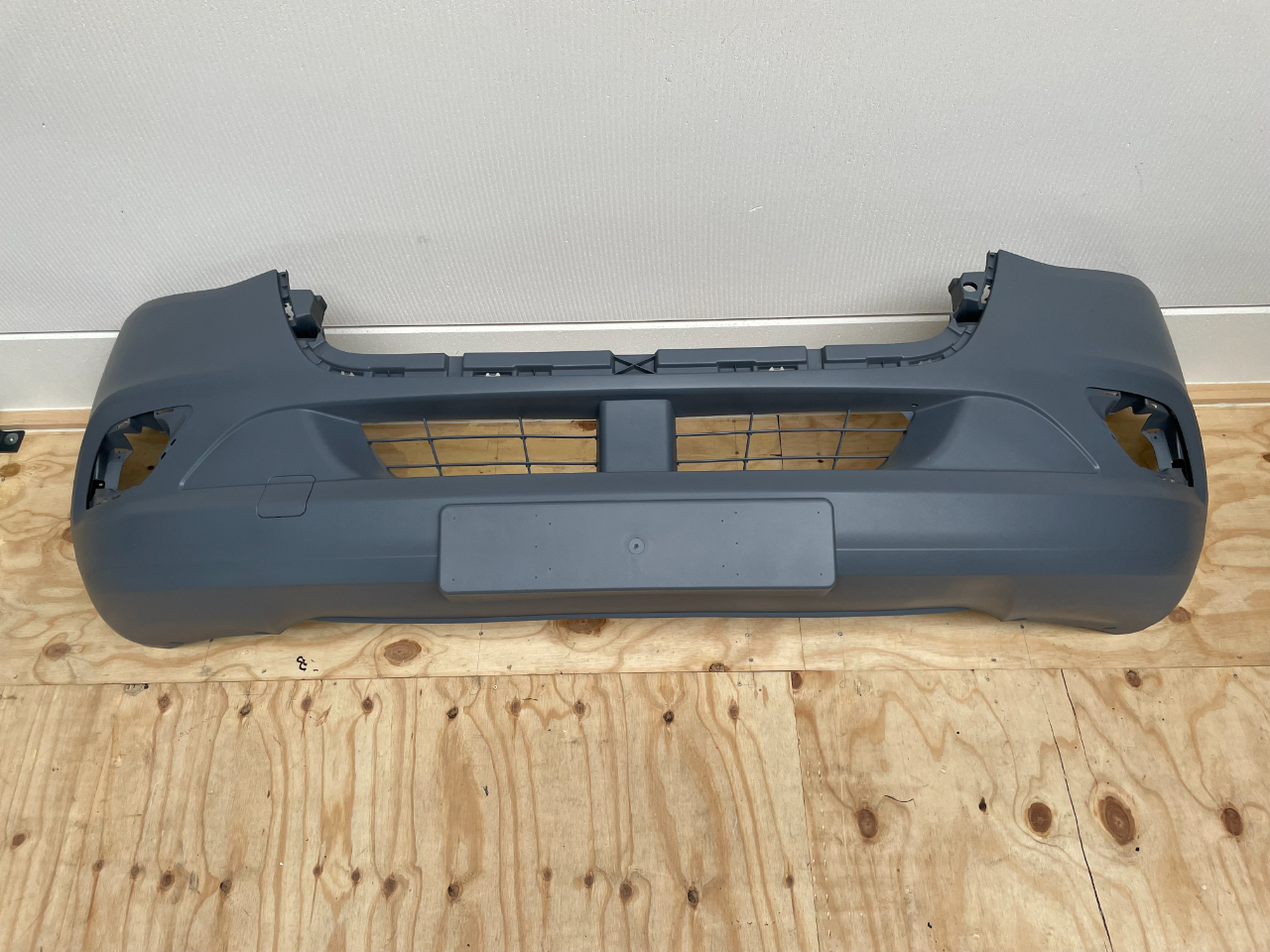 Voorbumper Sprinter w907 A9108858400 Primer (Nieuw)