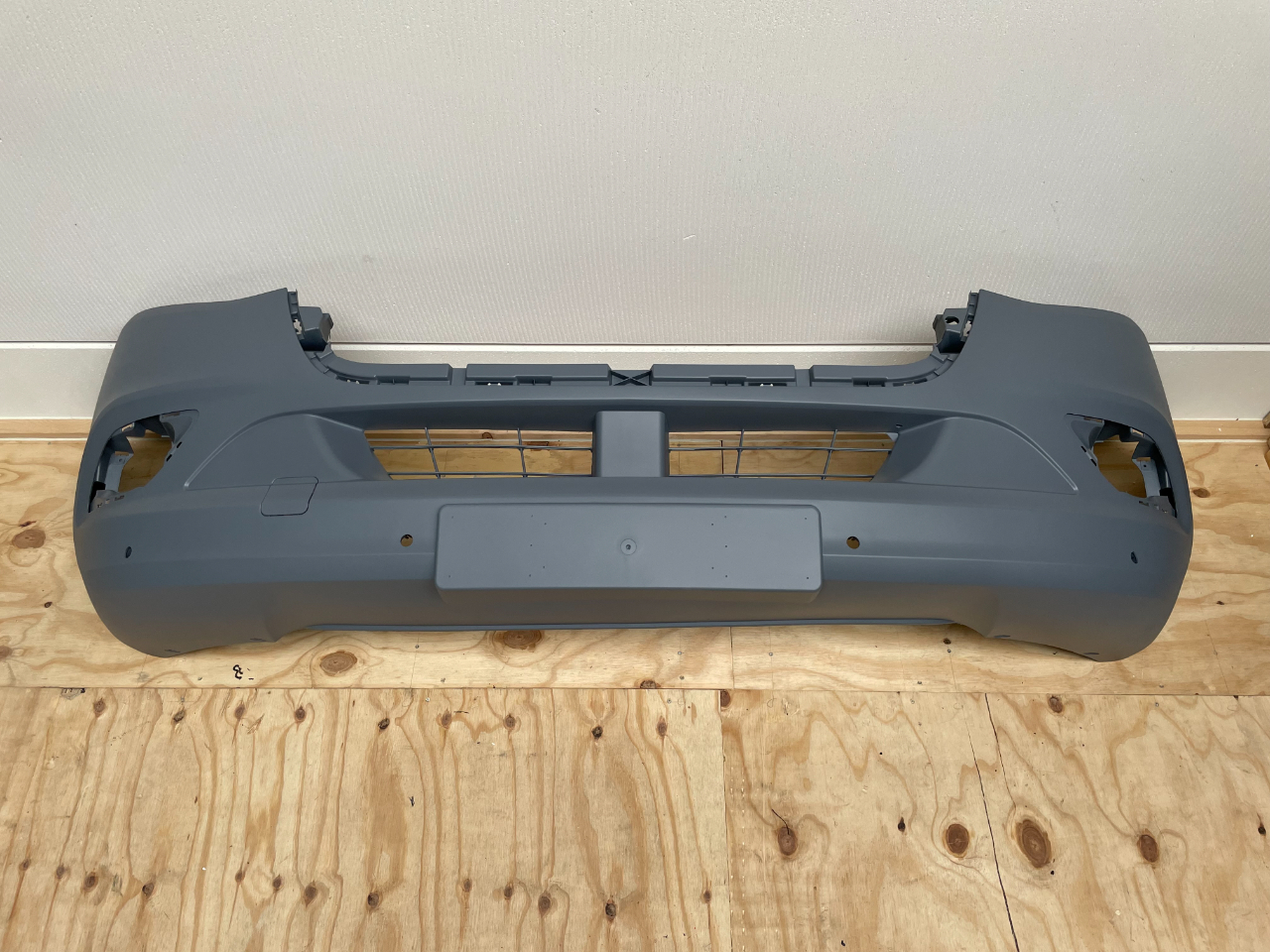 Voorbumper Sprinter w907 A9108858600 Primer (Nieuw)