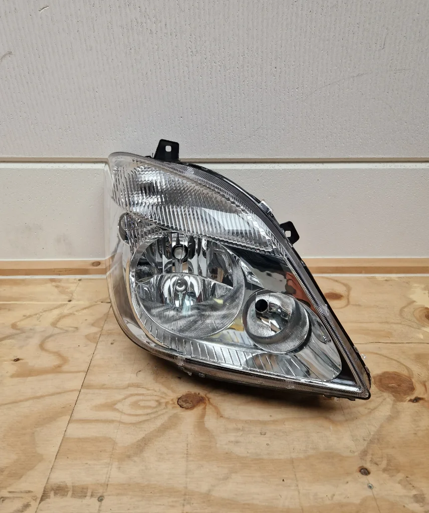 Headlight Sprinter w906 A9068200261 Right (New) - Article 15980 1 - 12110101
