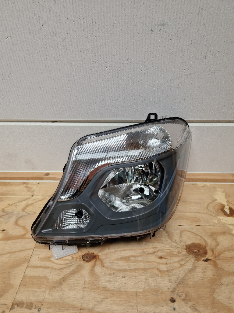 Koplamp Sprinter w906 A9068202361 Facelift Links (Nieuw)