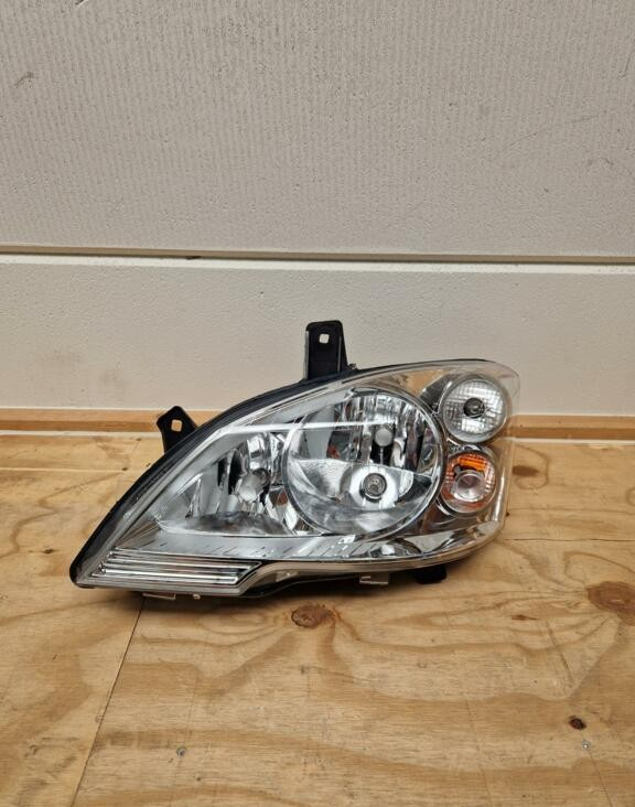 Koplamp Vito w639 A6398201861 Facelift Links (Nieuw)