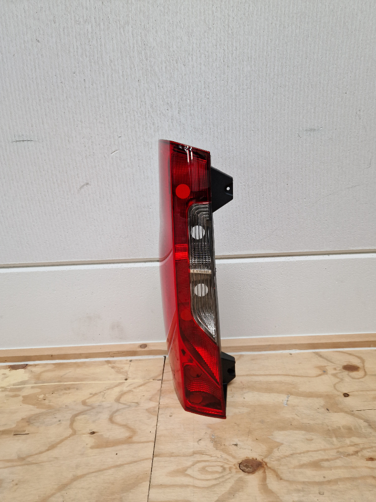 Achterlicht Sprinter w907 A9108200000 Links (Nieuw)