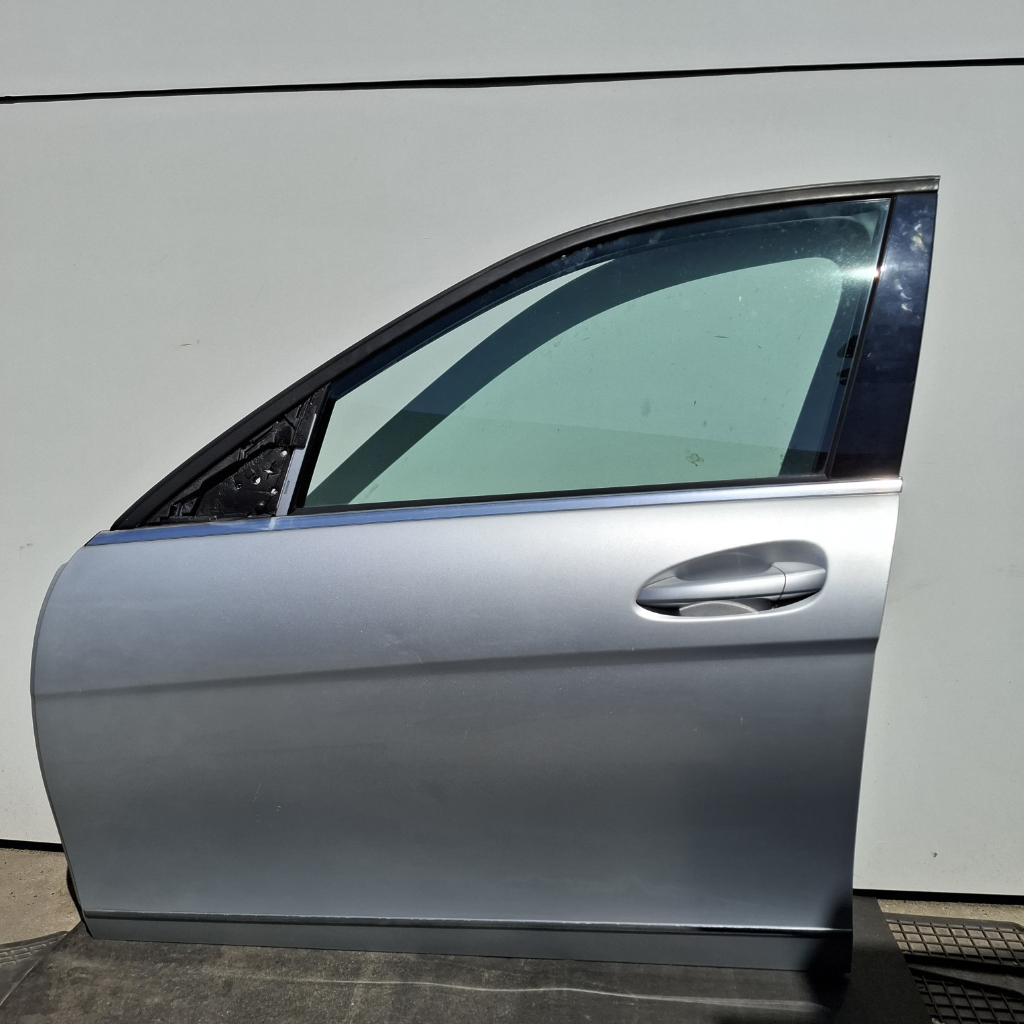 Portier Linksvoor Mercedes C-klasse w204 (P038)