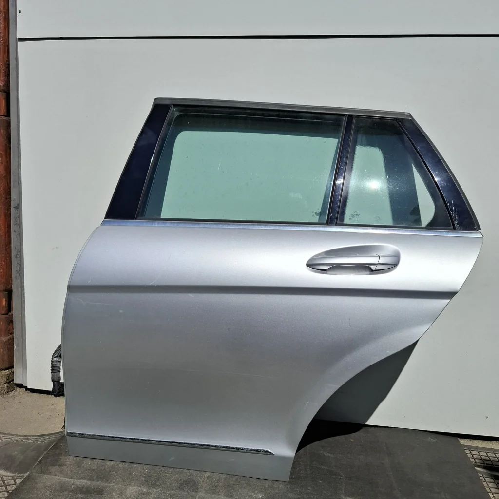 Door rear left Mercedes C-class w204 (P052) - Article 16010 1 - P052
