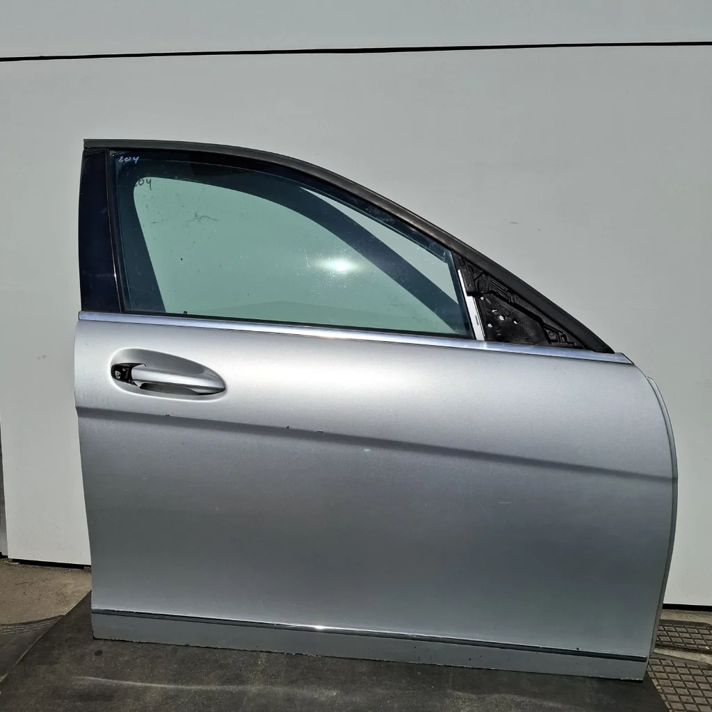 Door front right Mercedes C-class w204 (P027) - Article 16014 1 - P027