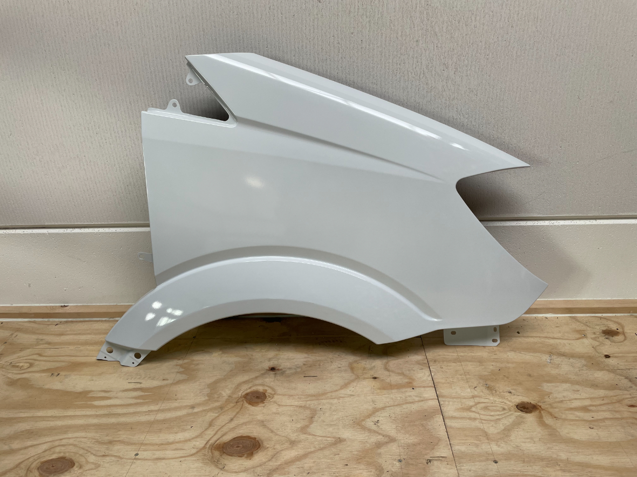 Spatbord Sprinter w906 Facelift Rechts Wit (Nieuw)