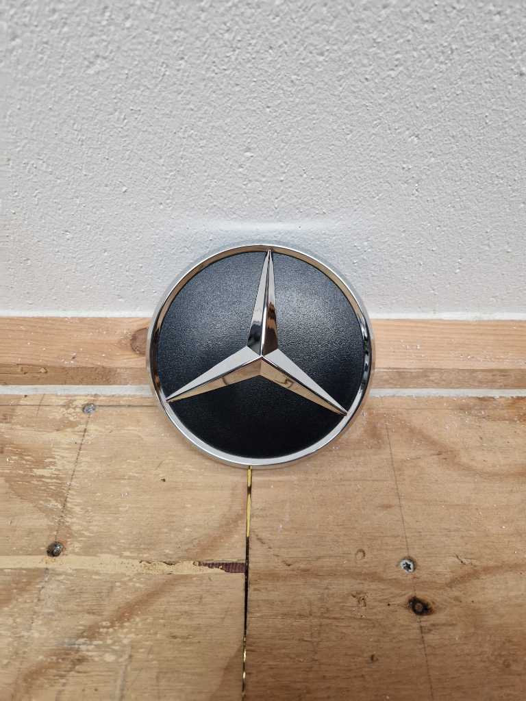 Embleem achter Mercedes Sprinter (Nieuw) - Article 16056 1 - 12120510
