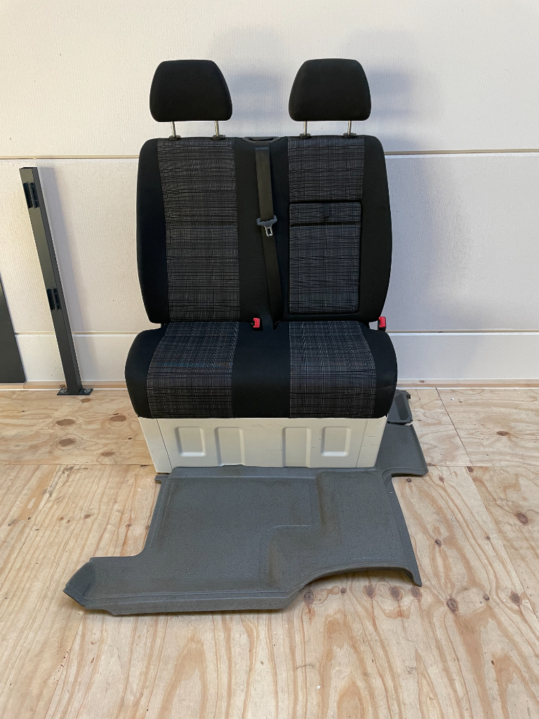 Bank Bijrijder Sprinter w906 Ruitjes +klaptafel