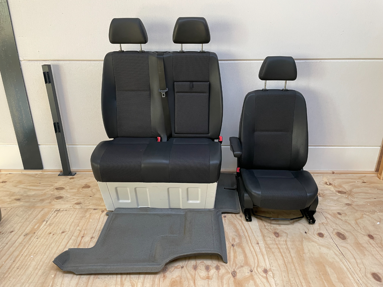 Stoel + bank Sprinter w906 +klaptafel leer.