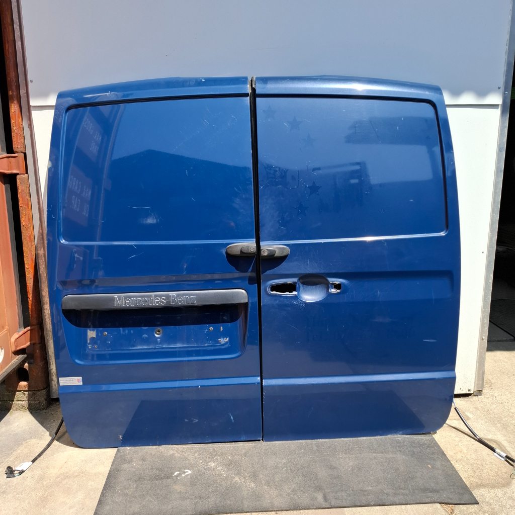 Achterdeur links en rechts Mercedes Vito w639 Blauw