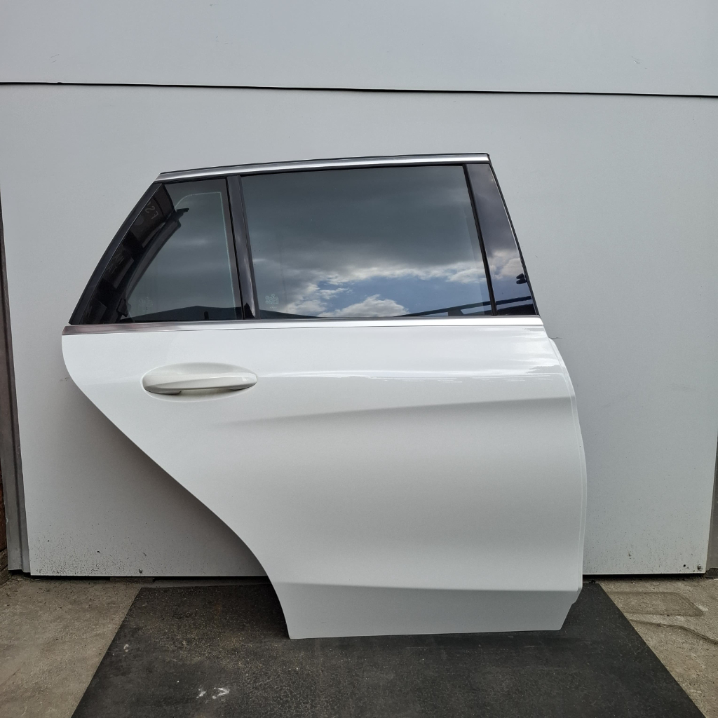 Portier rechtsachter Mercedes C-klasse Combi s205 (P022)