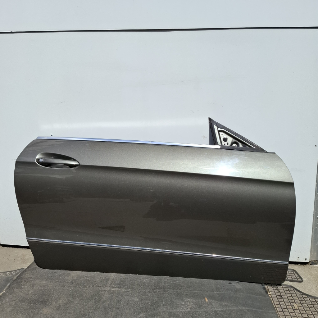 Portier rechtsvoor Mercedes E-klasse c207 (P079)