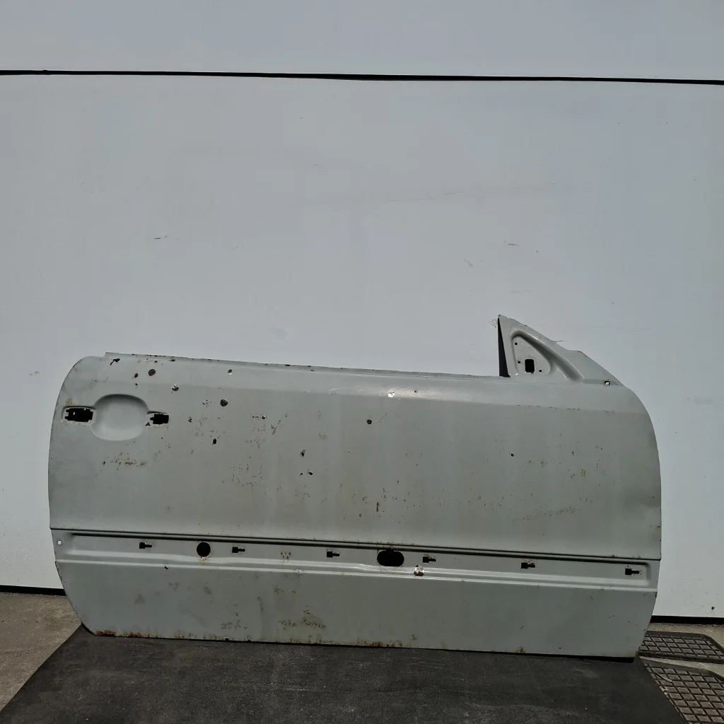 Door front right Mercedes CLK-class c208 (P080) - Article 16172 1 - P080