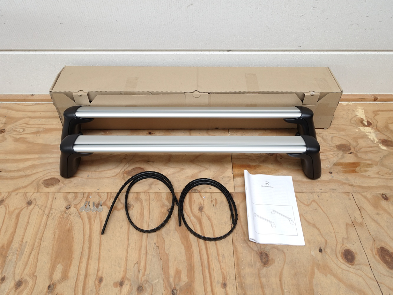 Dakdrager Set CLA-klasse x118 Shooting Brake OE - Article 16259 1 - A1188900400