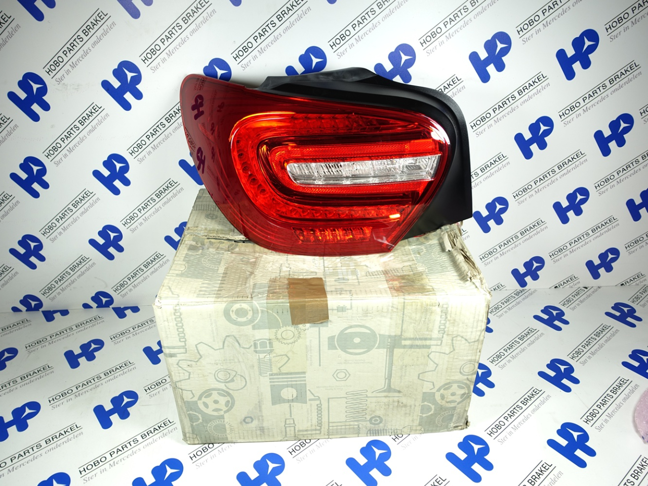 Achterlicht A-klasse w176 LED Links (Nieuw)-1