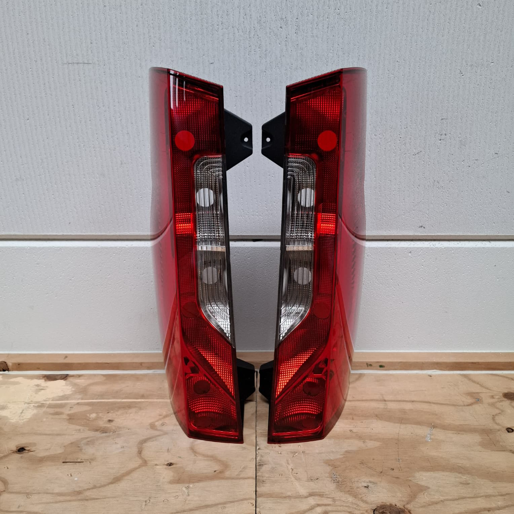 Achterlichten Set Sprinter w907 (Nieuw)