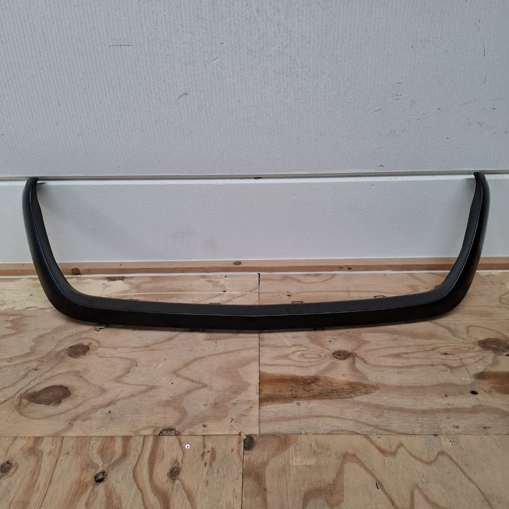 Grille lijst Sprinter w907 (Nieuw) - Article 16478 1 - 13120202