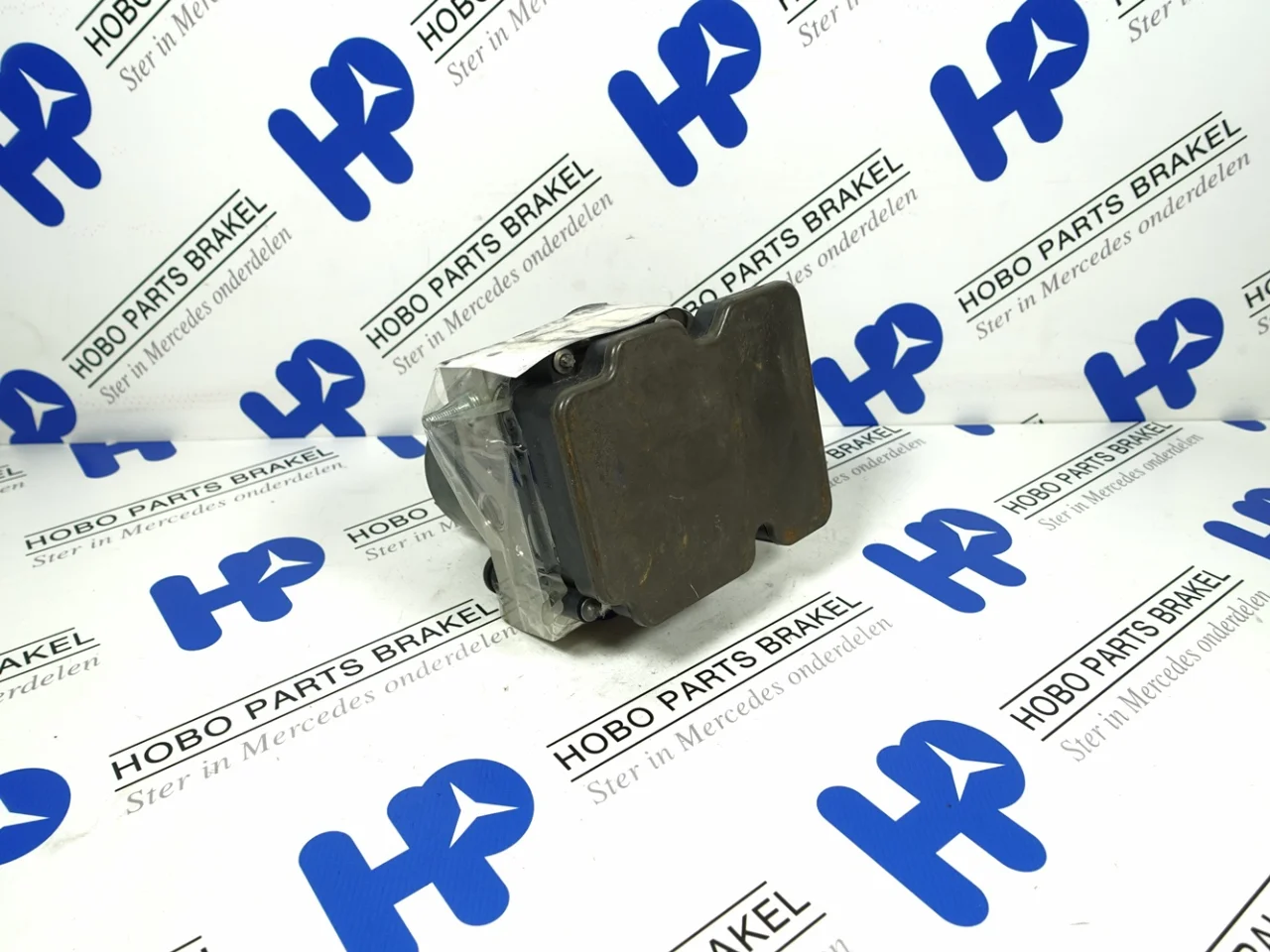 ABS pomp A 447 900 4002