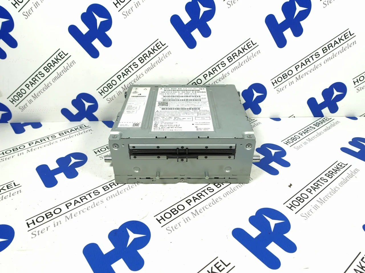 Radio CD player A 205 900 8917 - Article 16549 1 - A2059008917