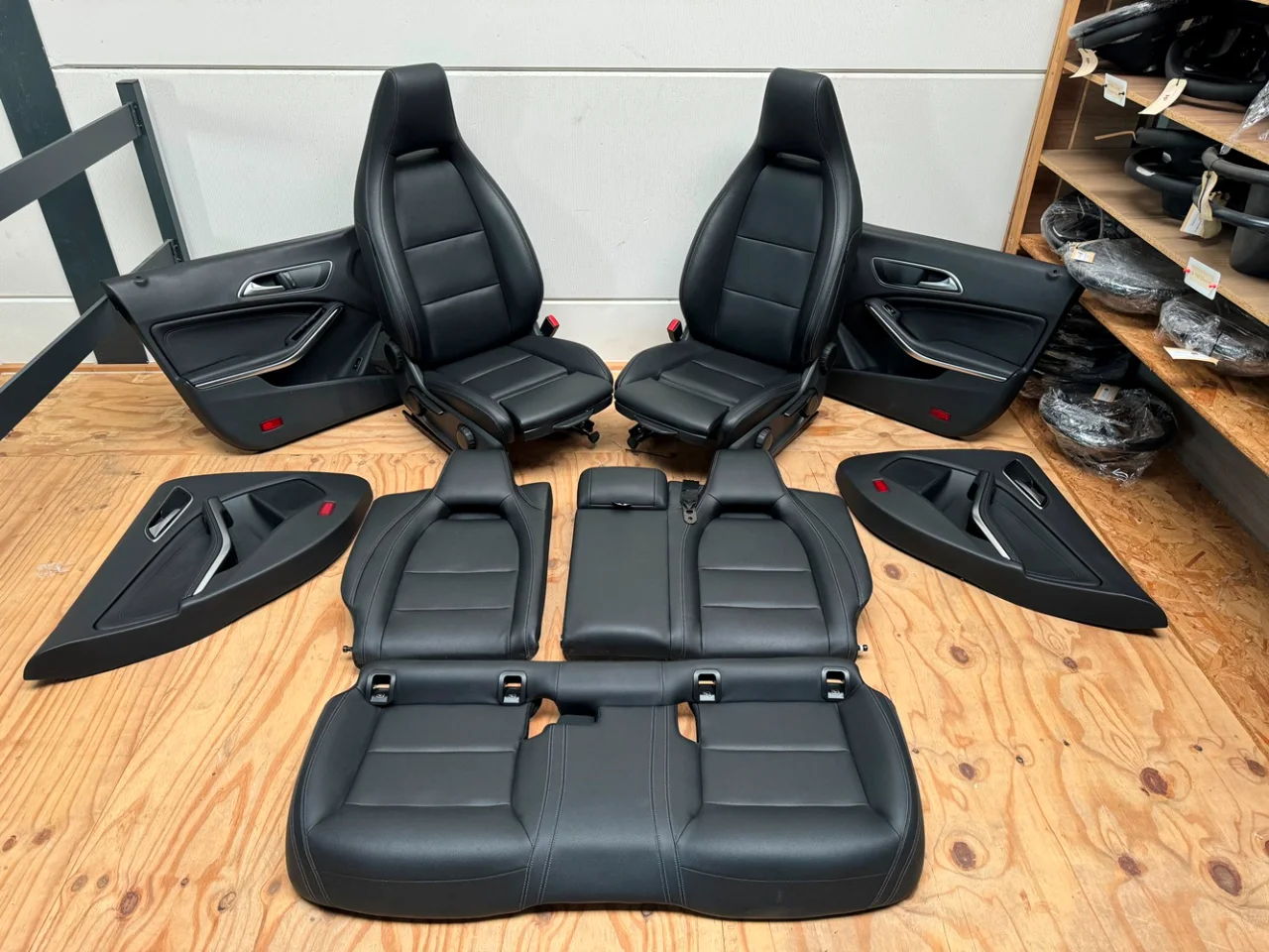 Interieur CLA-klasse c117 Leer - Article 16698 1 - HPB0088