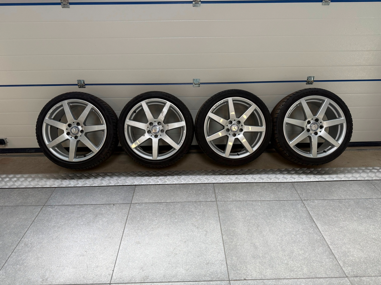 Velgenset C-klasse w204 5X112 18 Inch Breedset - Article 16723 1 - HPB9906