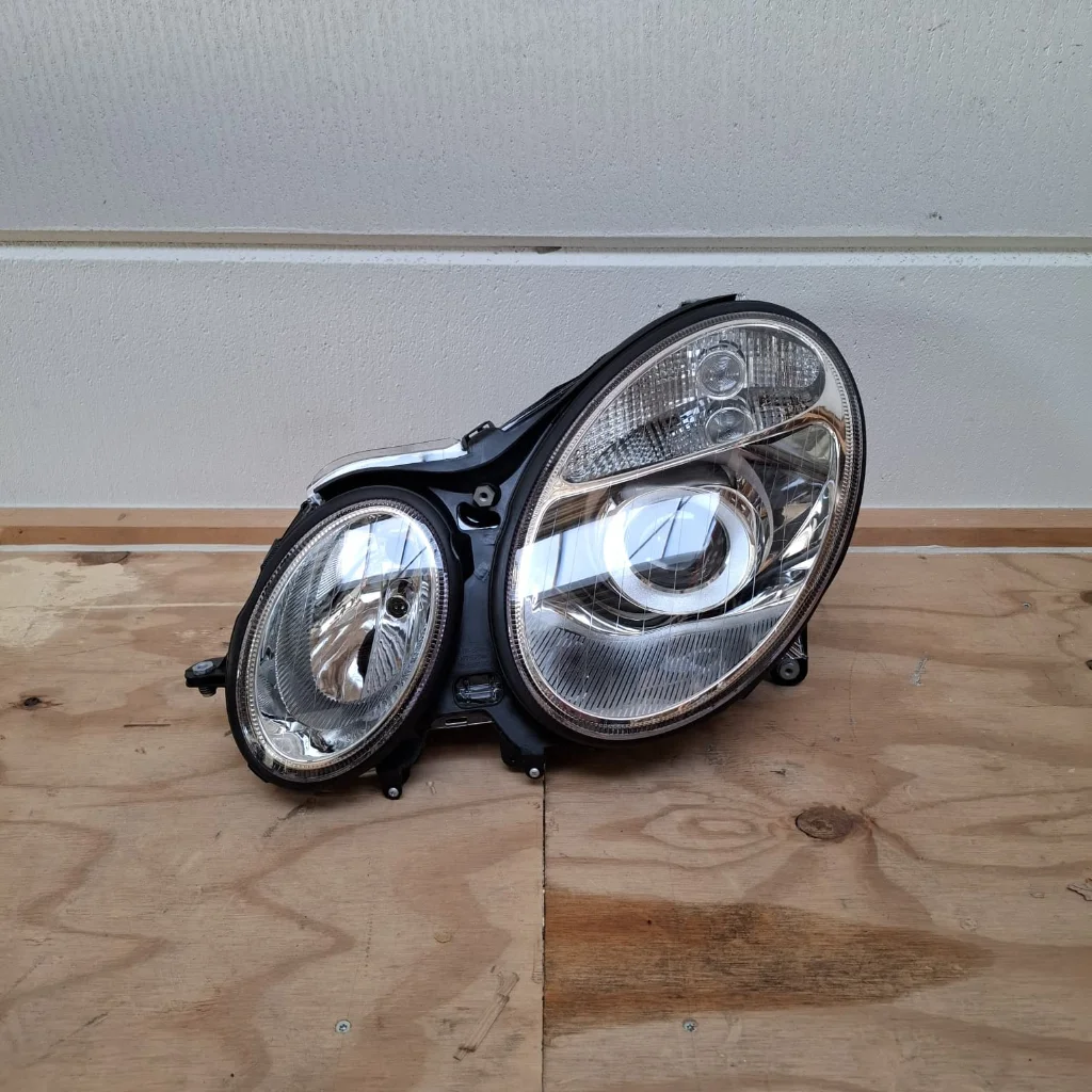 Headlight E-class w211 Left (New) - Article 16788 1 - 20-0626-05-2