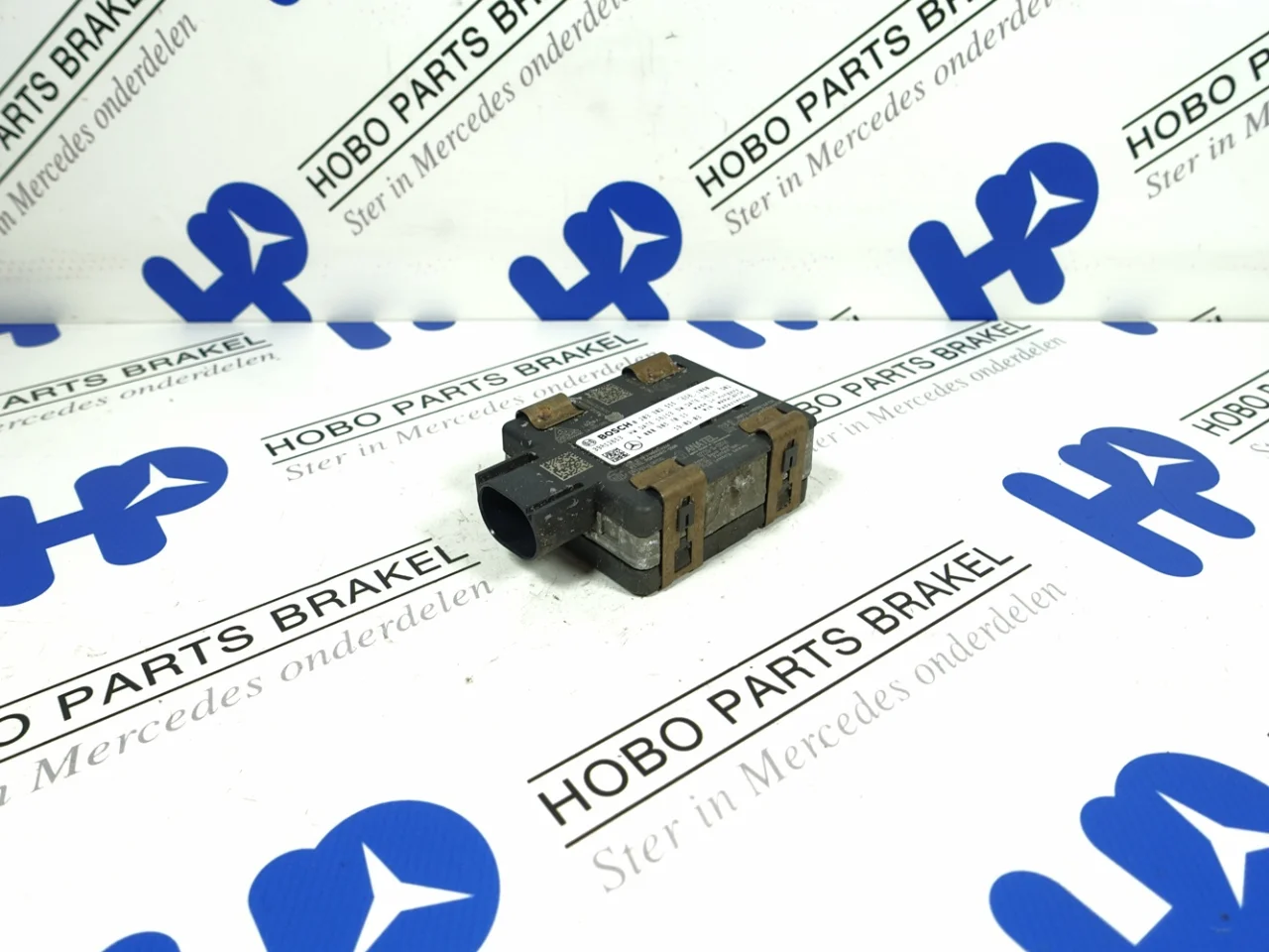 Radar sensor A 000 905 7011 - Article 16951 1 - A0009057011