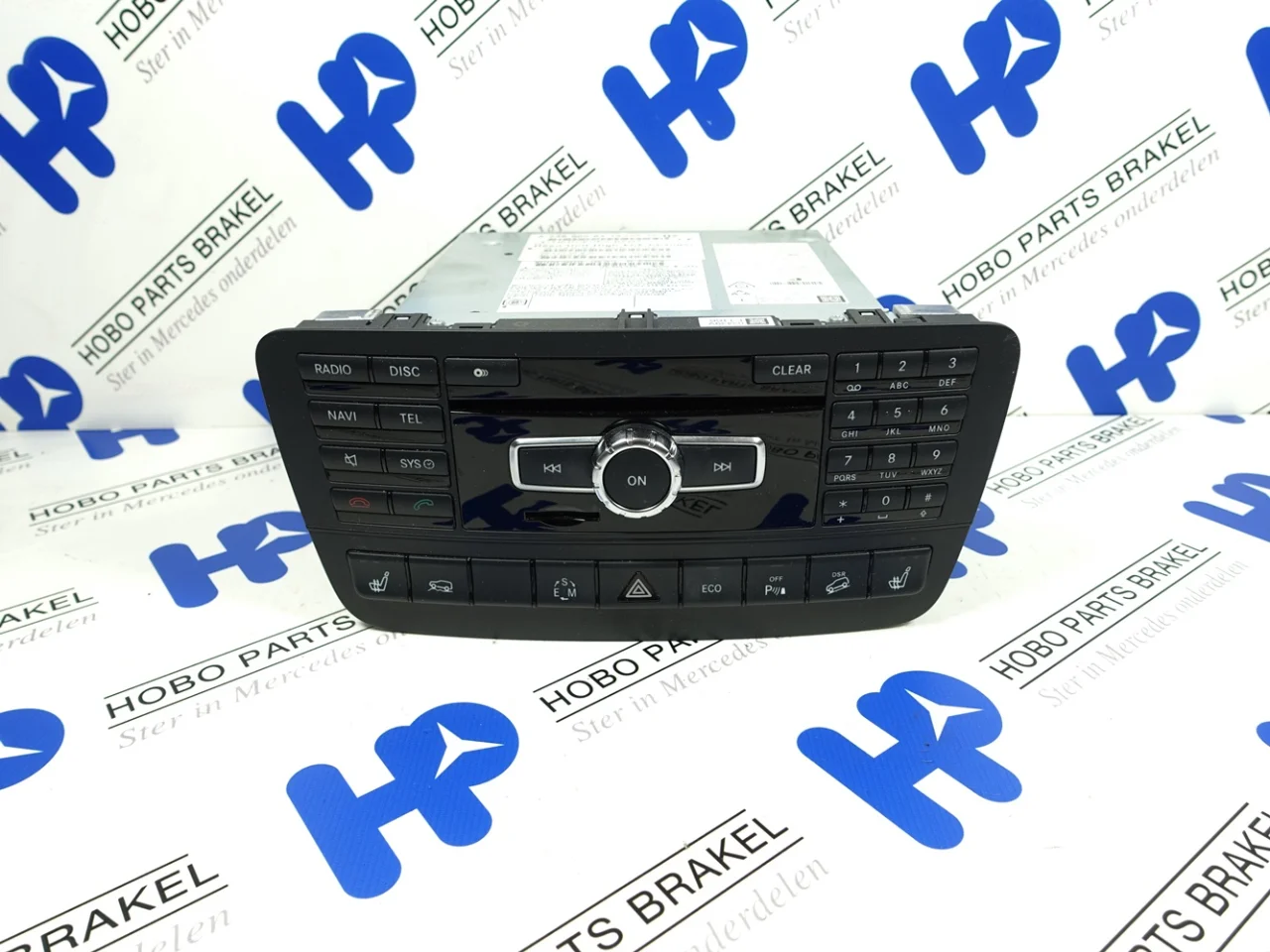 Radio CD player A 246 900 8413 - Article 16979 1 - A2469008413
