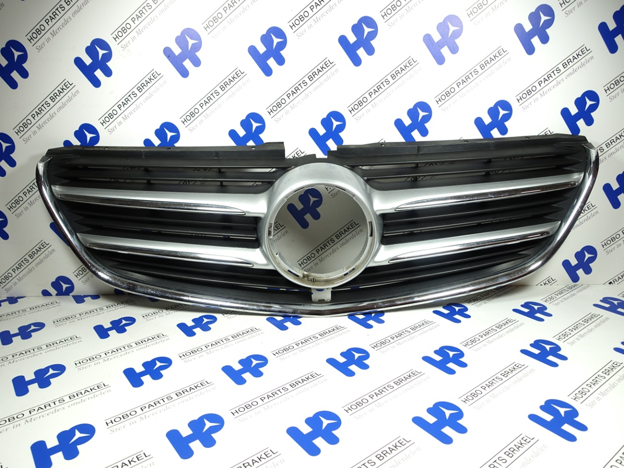 Grille V-klasse w447 +camera - Article 16983 1 - A4478880223