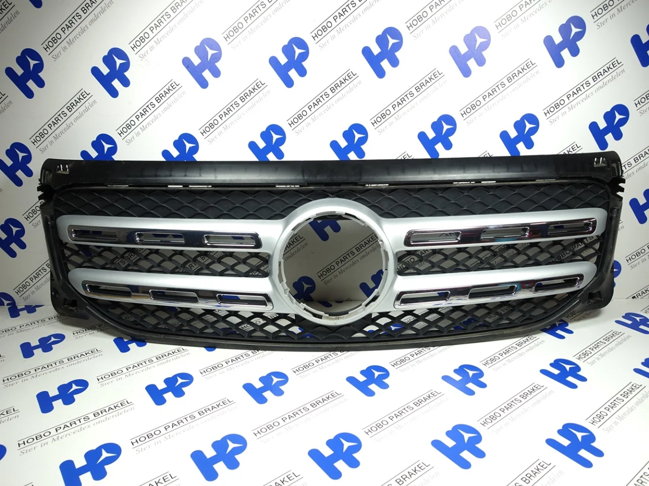 Grille GLB-class x247 - Article 16984 1 - A2478880200